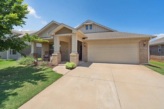 Foto del edificio - 19217 Bajo Dr