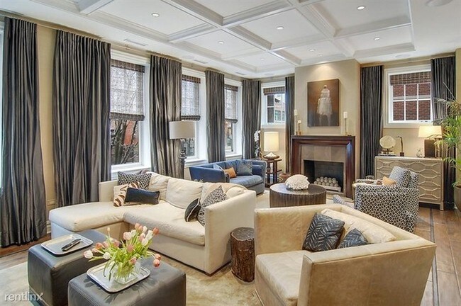 Foto del edificio - 1 br, 1 bath Condo - 17 E Division St