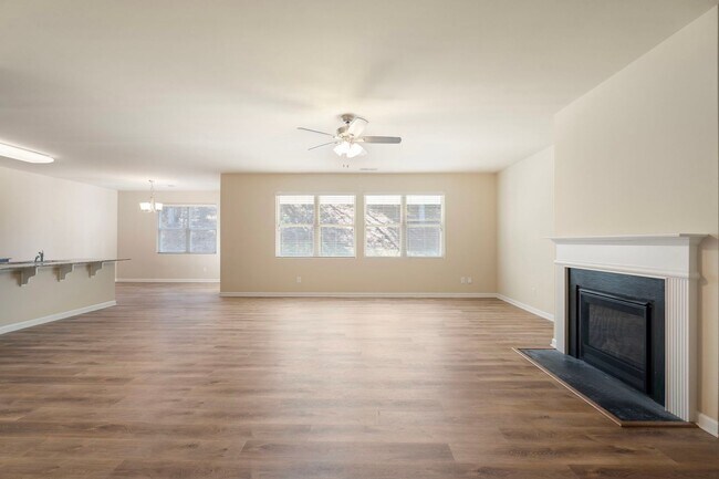 Building Photo - True Ranch Style Living! 2018 Built! 2300+...