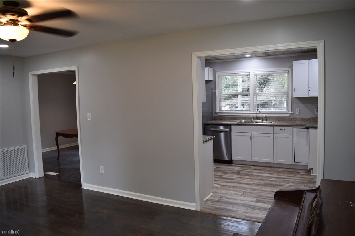 Foto principal - 4 br, 2 bath House - 114 Sandra Avenue