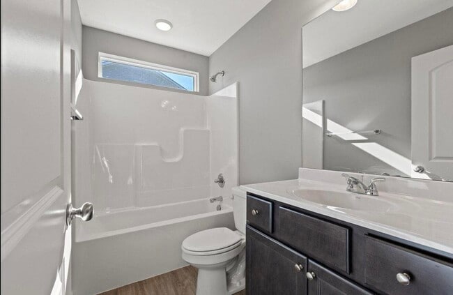 Building Photo - 353 Pageant Dr