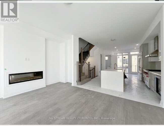 Building Photo - 28 Chiara Rose Ln