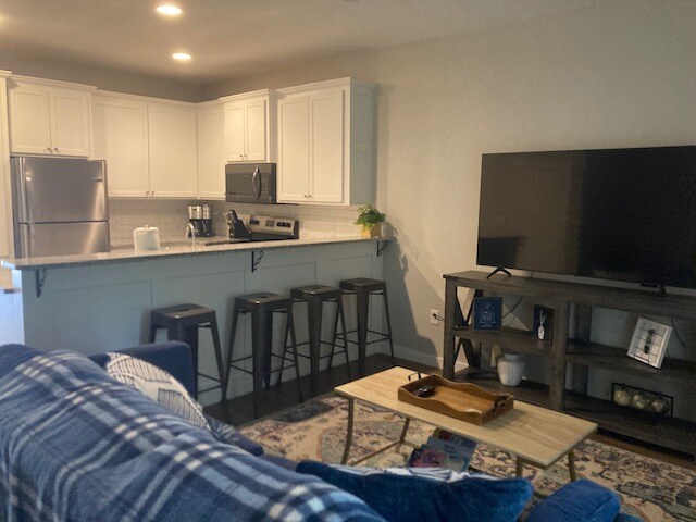 Foto del edificio - 3320 Robin Ln