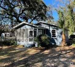Building Photo - 616 Seabreeze Dr