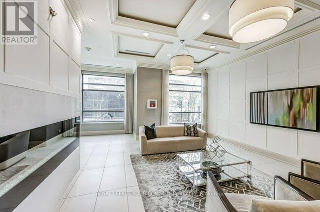 Building Photo - 25 Fontenay Ct