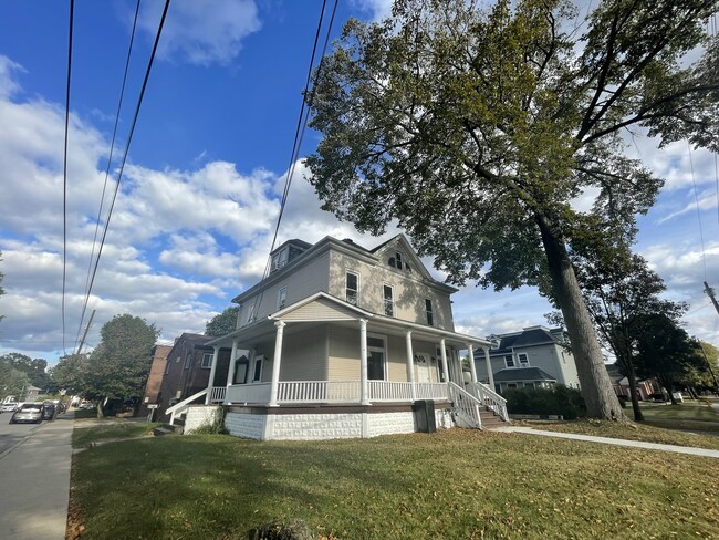 Building Photo - 424 Beaver St