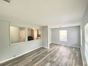 Building Photo - 220 Gerrish St