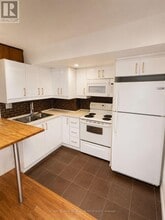 Building Photo - 231 Goulding Ave