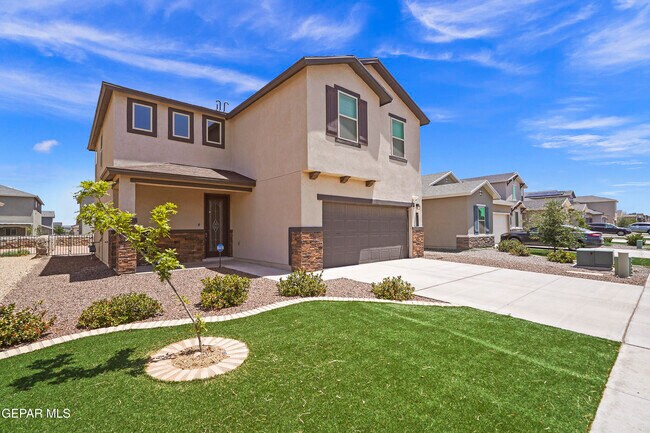 Foto del edificio - 12245 Desert Pine Ave