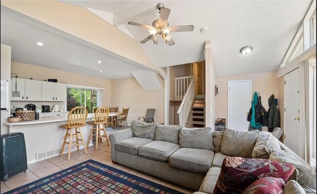 Building Photo - 2623 Sherwood Cir
