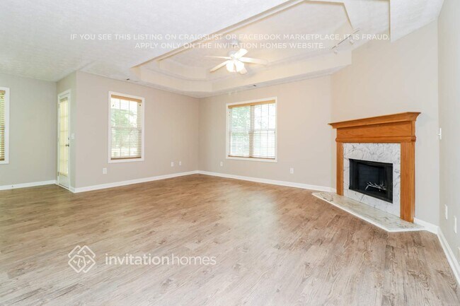 Foto del edificio - 135 Long Creek Dr