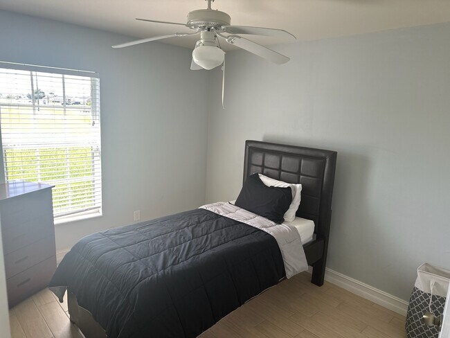 Habitación de invitados n.º 1 - 3002 NW Douglas Cir