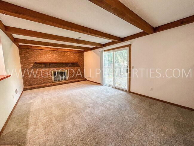 Foto del edificio - 3 Bedroom, 3 bath Home in West Des Moines!!