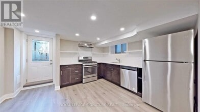 Building Photo - 64 Harvie Ave