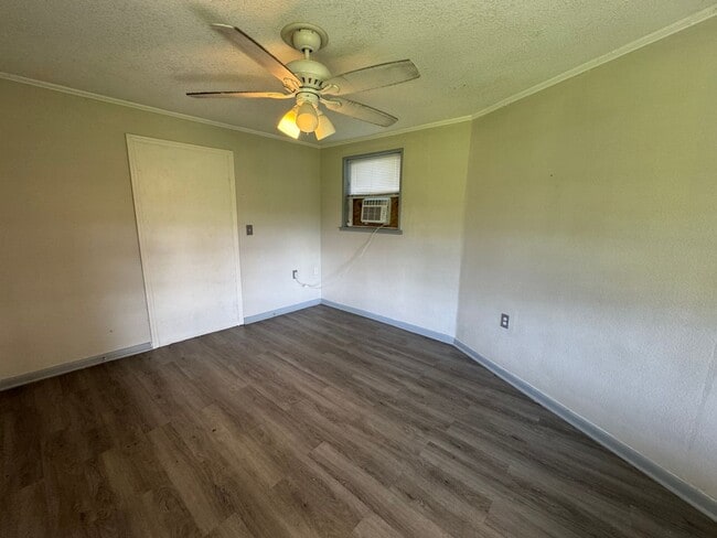 Foto del edificio - 12534 Roberts St