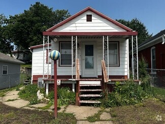 Building Photo - 1814 Savannah Ave