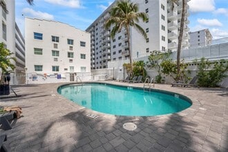 Building Photo - 335 Ocean Dr