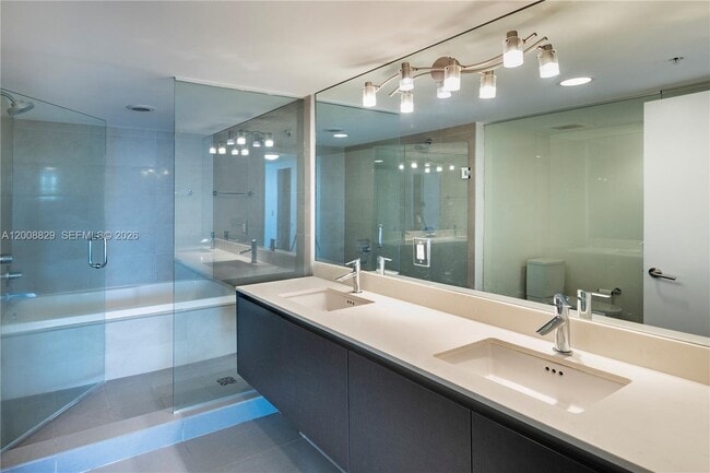 Foto del edificio - 6620 Indian Creek Dr