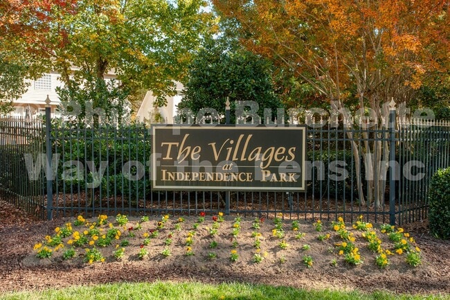 Building Photo - $1,900 – 3 Bed / 3 Bath Townhouse in Durha...