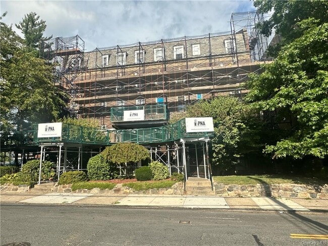 Building Photo - 208 Centre Ave
