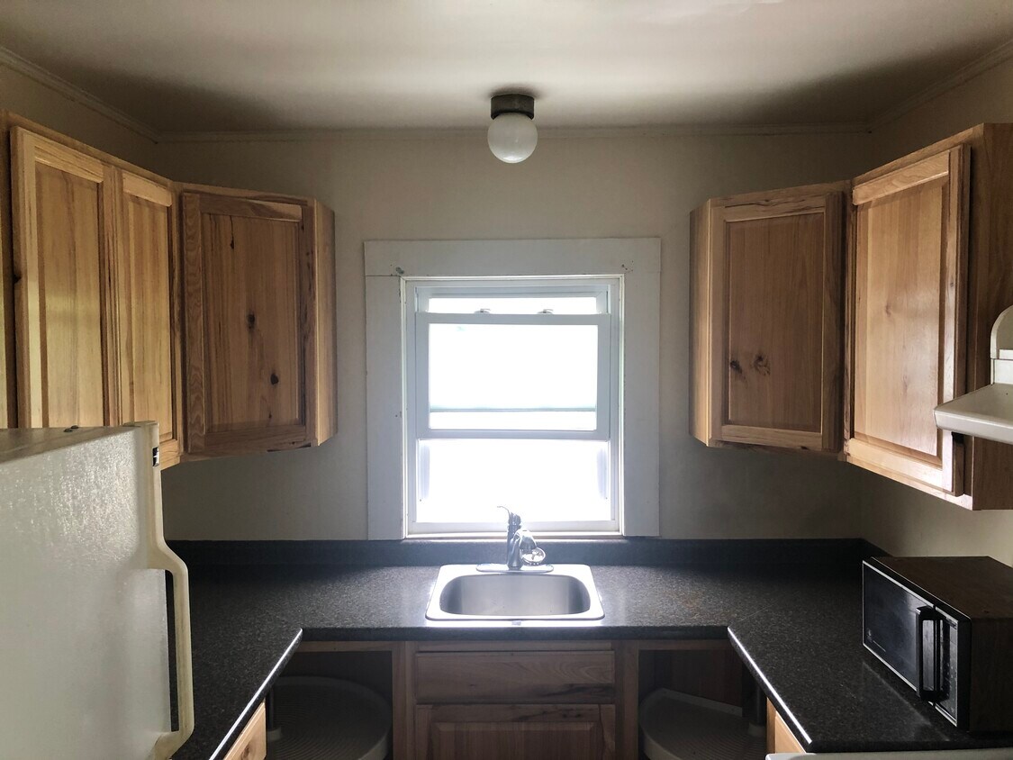 4 Whittier Hwy, Moultonborough, NH 03254 Apartments 4 Whittier Hwy