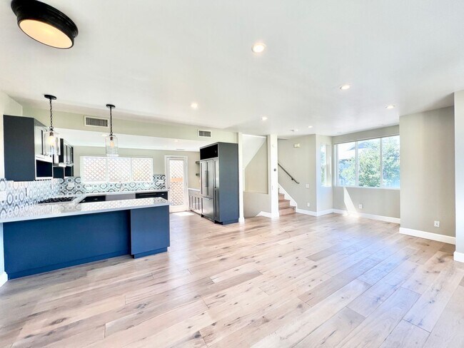 Building Photo - Beautiful 2Bd/2Ba in the heart of North Park!
