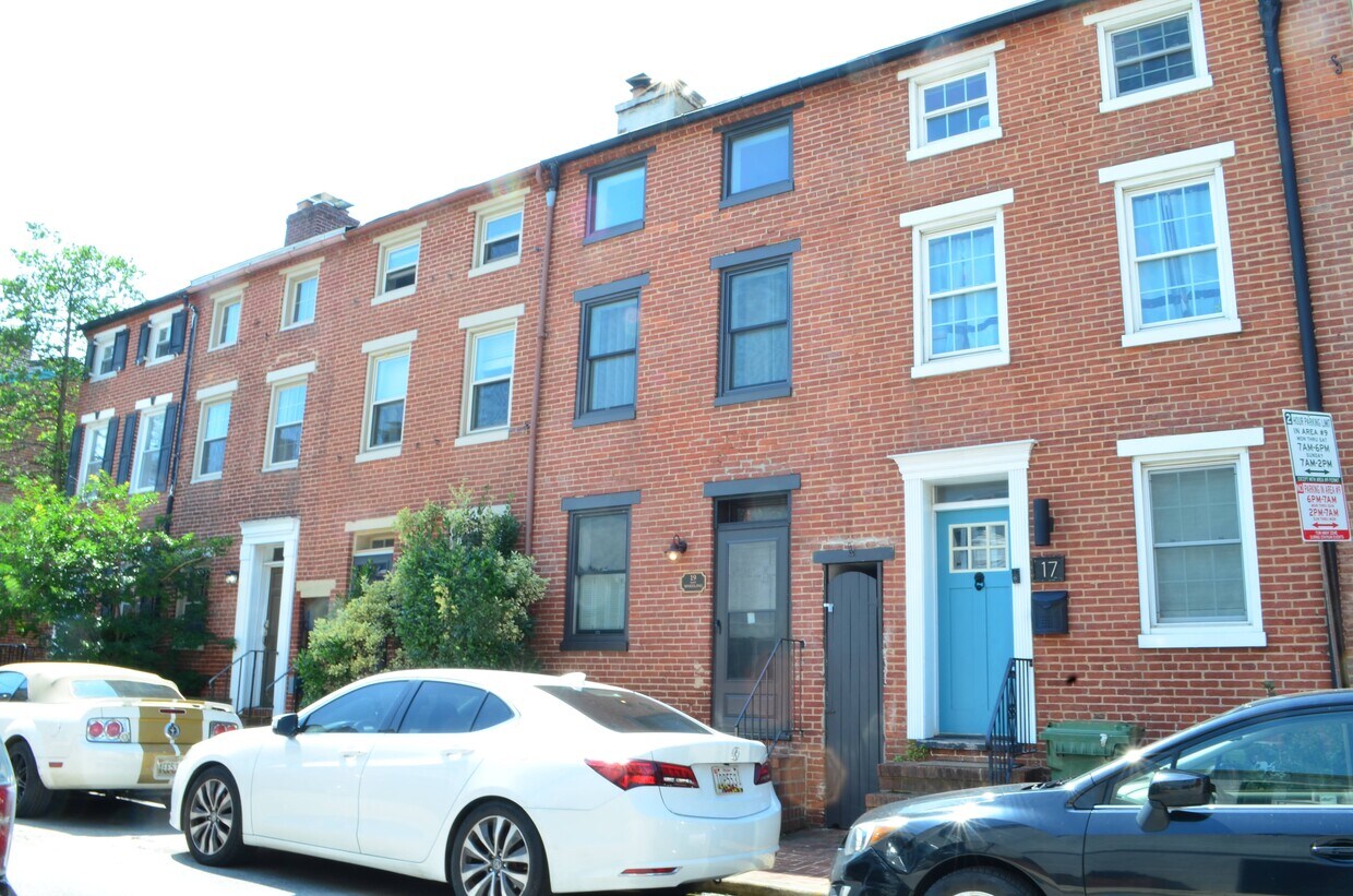 Foto principal - 19 E Wheeling St