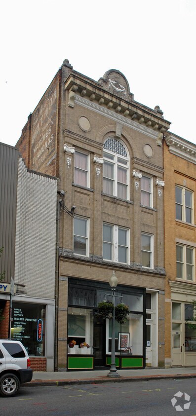 Foto del edificio - 118 Campbell Ave SW