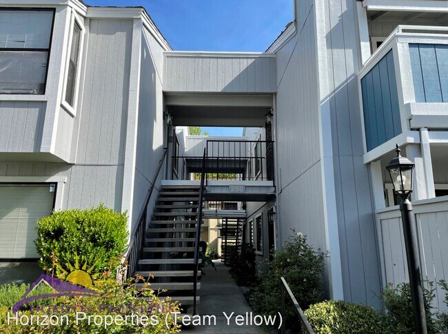 Foto del edificio - 2 br, 1 bath House - 250 Del Verde Cir #4