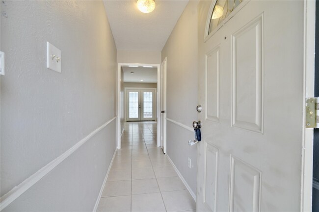Foto del edificio - 10811 Sugar Hill Dr
