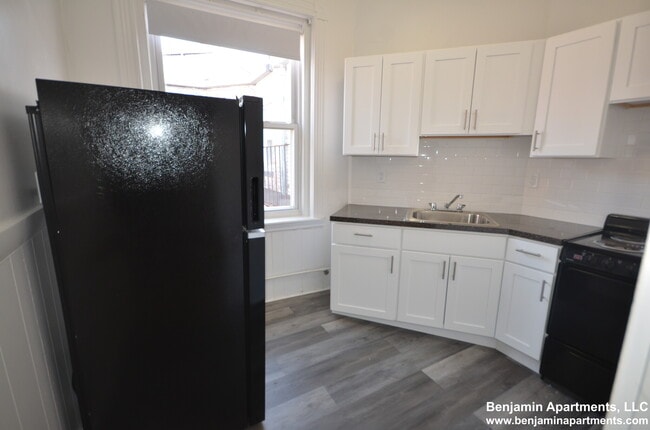 Building Photo - 5 Walbridge St