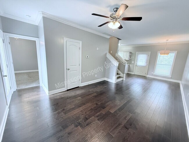 Foto del edificio - 4BD / 4.5BA FOR RENT