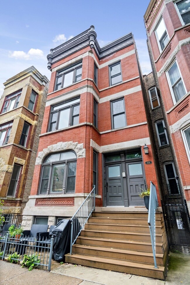 Building Photo - 1118 N Wolcott Ave
