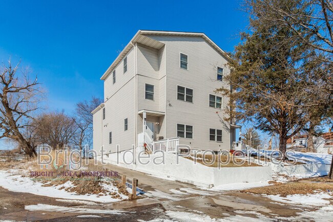 Foto del edificio - 863 Clark St N