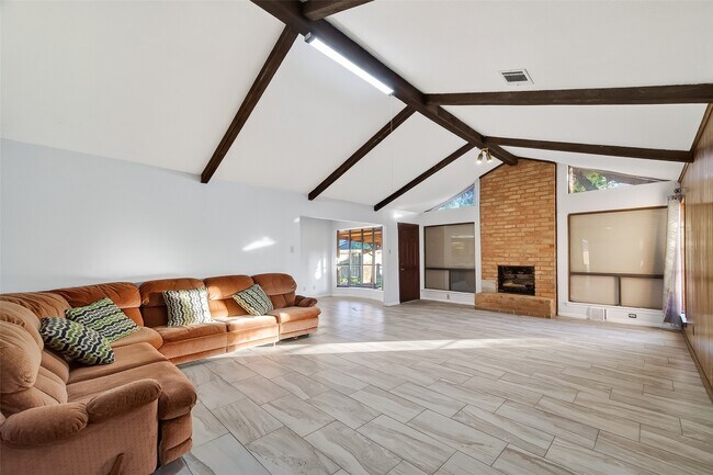 Foto del edificio - 10706 Sagebluff Dr