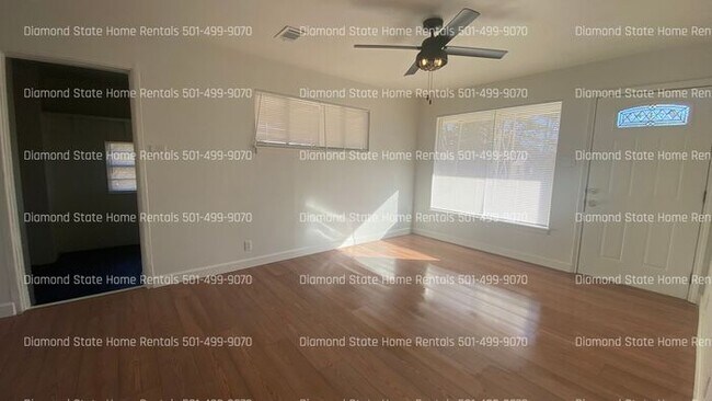 Foto del edificio - 27 Barbara Dr