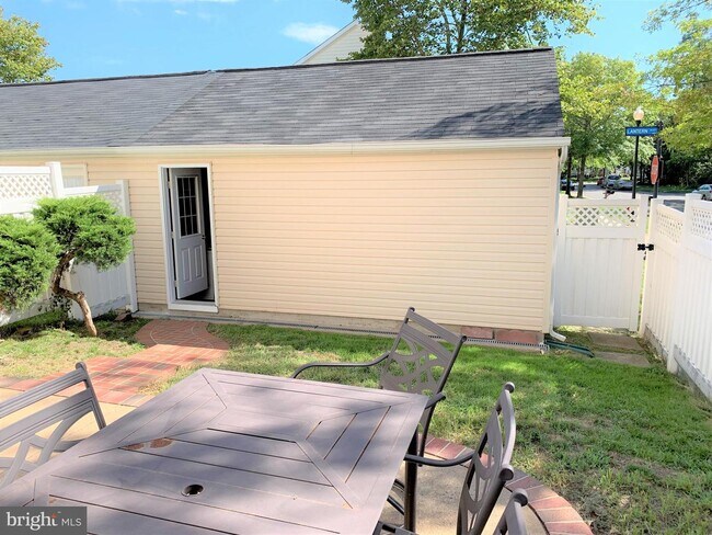 Foto del edificio - 43559 Mink Meadows St