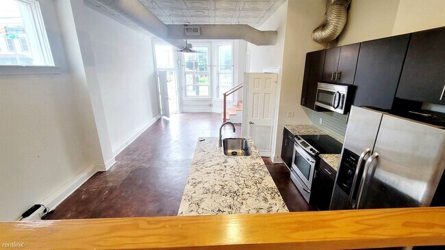 Building Photo - 4 br, 2 bath House - 1425 W Leigh St