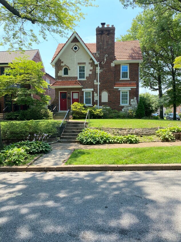 Primary Photo - 7746 Gannon Ave