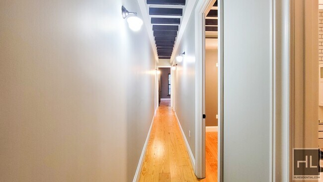 Building Photo - PUTNAM AVENUE