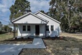 Foto principal - 2207 Gardner St