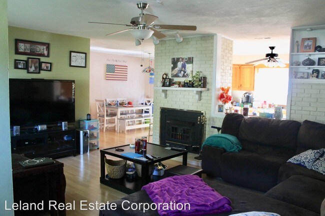 Building Photo - 3 br, 2 bath House - 264 Capot Road