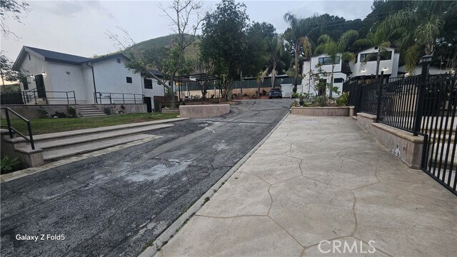 Foto del edificio - 9859 Foothill Blvd