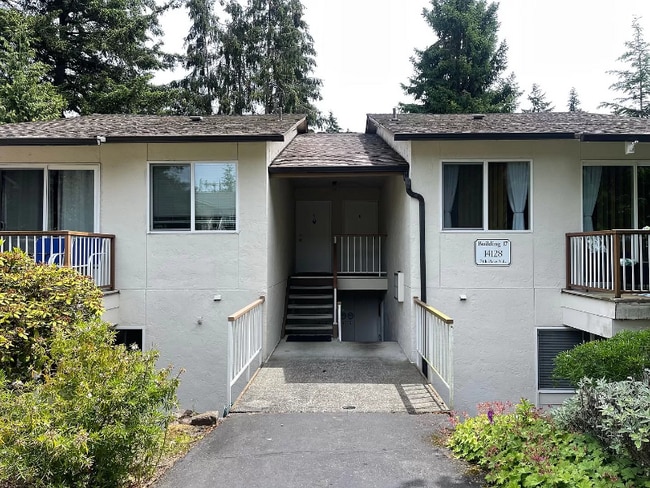 Building Photo - 14128 74th Pl NE