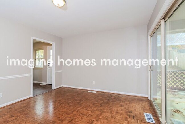 Building Photo - Pet-Friendly 3-Bedroom Home in Cincinnati!