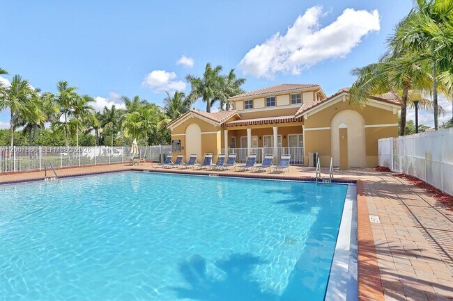 Foto del edificio - 12472 SW 123rd St