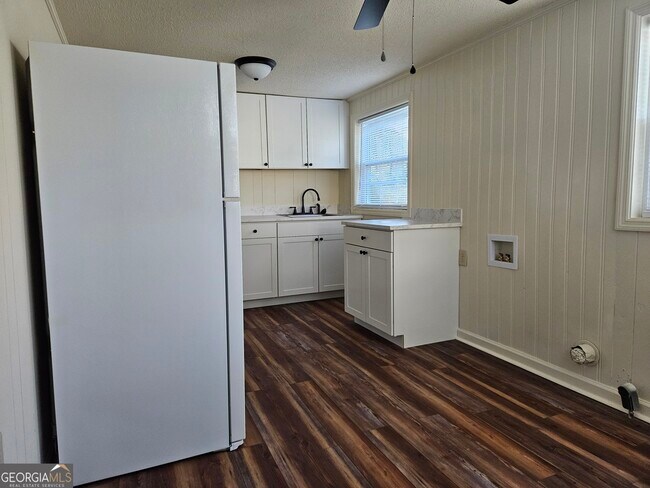 Foto del edificio - 23387 US-80