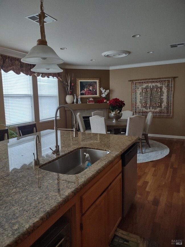 Foto del edificio - 1122 Mitchell Ln