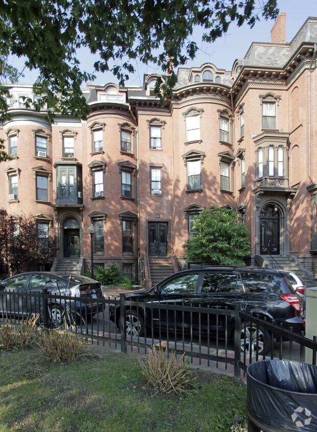 Foto del edificio - 531 Massachusetts Ave