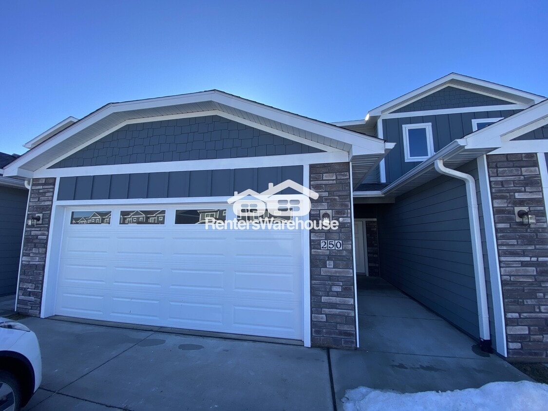 Foto principal - 250 NW Greenway Pl